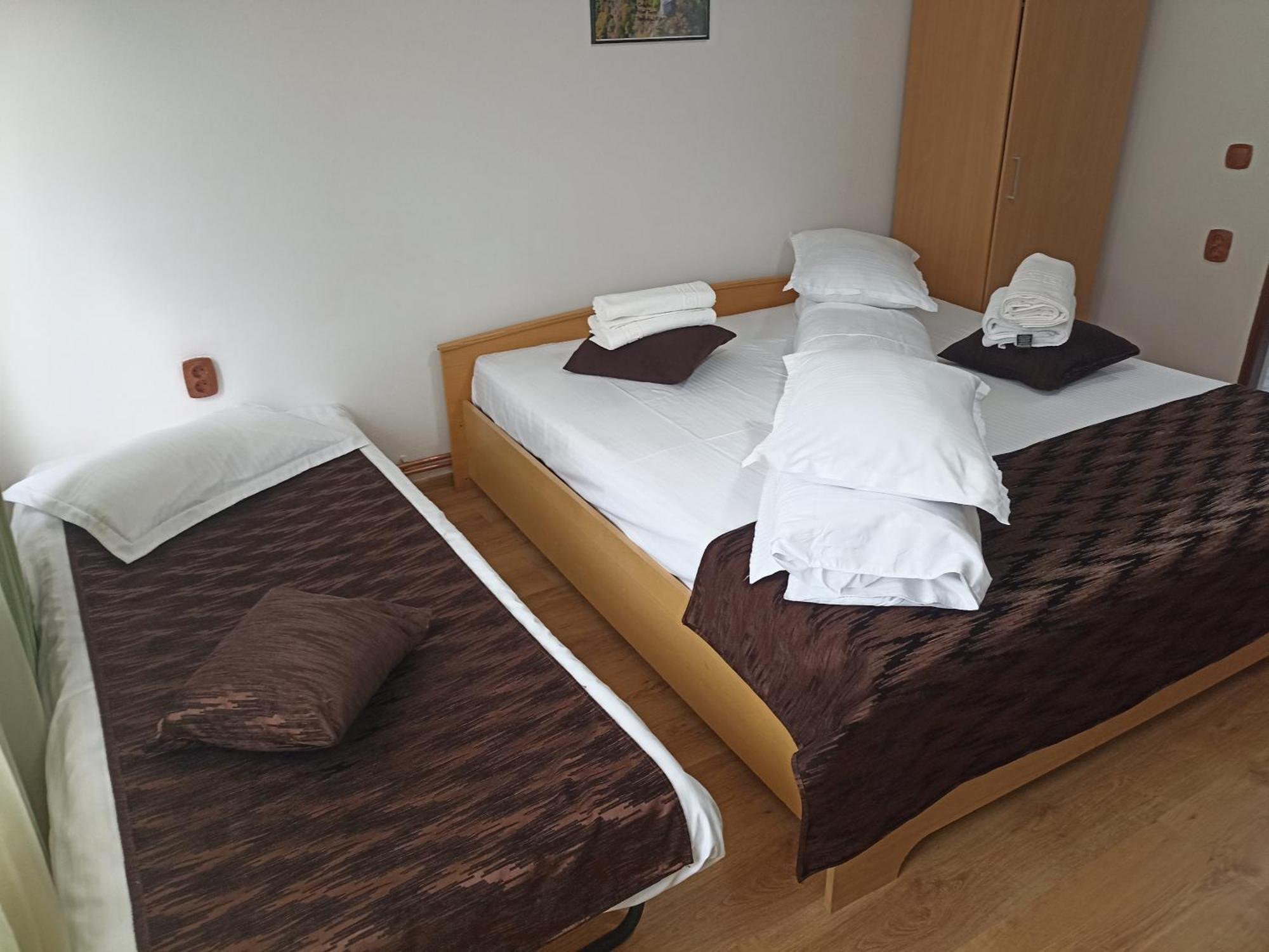 Hotel Popasul Drumetului Transfagarasan Curtea de Argeş Exteriér fotografie